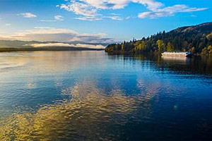 Cruising on Snake River