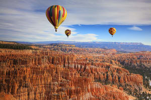 Hot air ballons over Bryce Canyon National Park Park, Utah